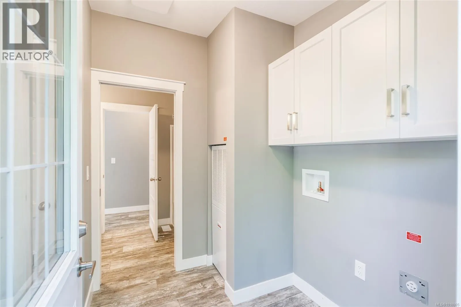138 6325 Metral Dr
