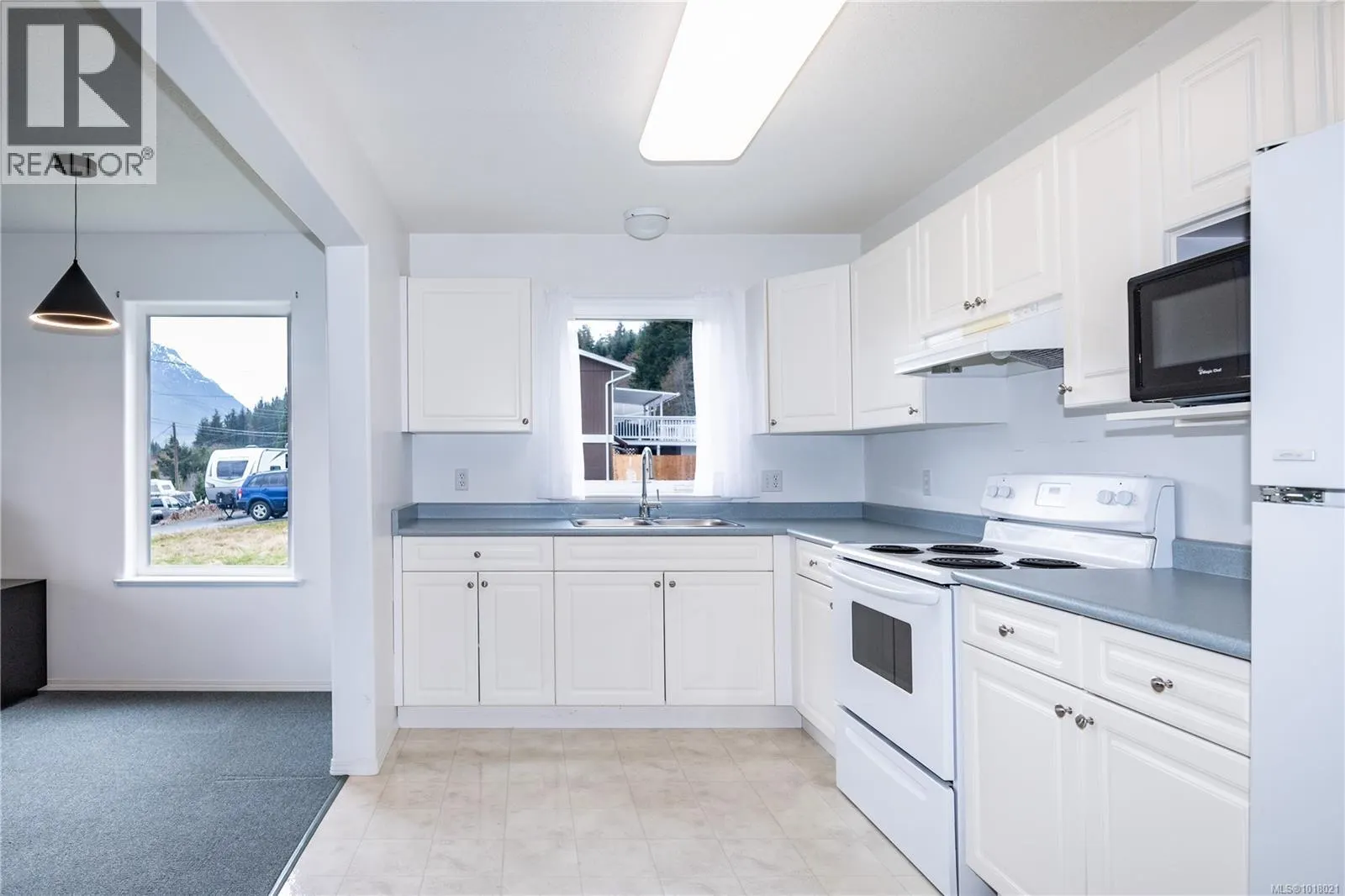 440 MacMillan Dr