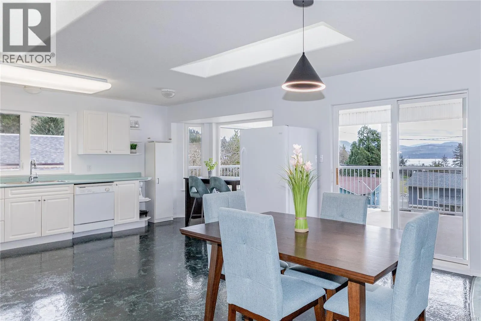 440 MacMillan Dr
