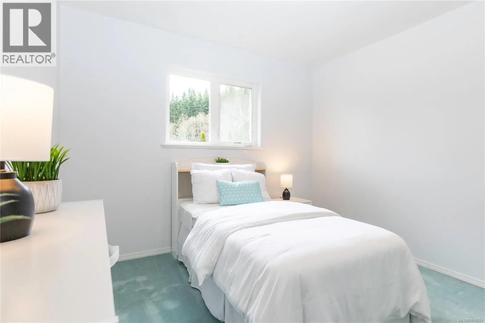 440 MacMillan Dr