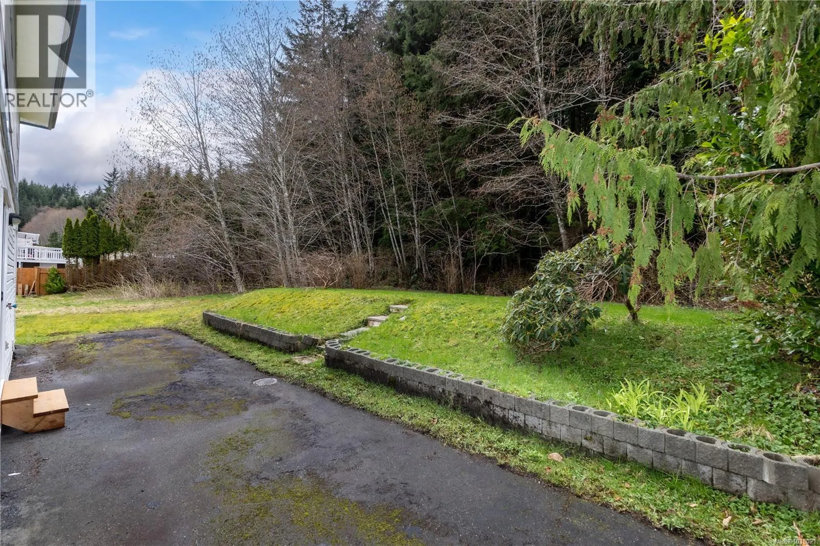440 MacMillan Dr