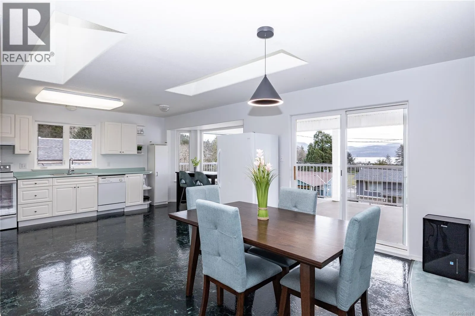 440 MacMillan Dr