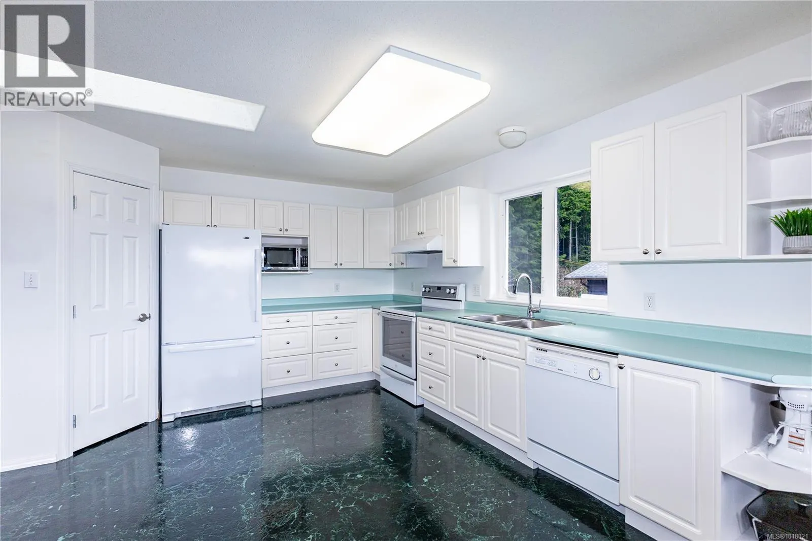 440 MacMillan Dr