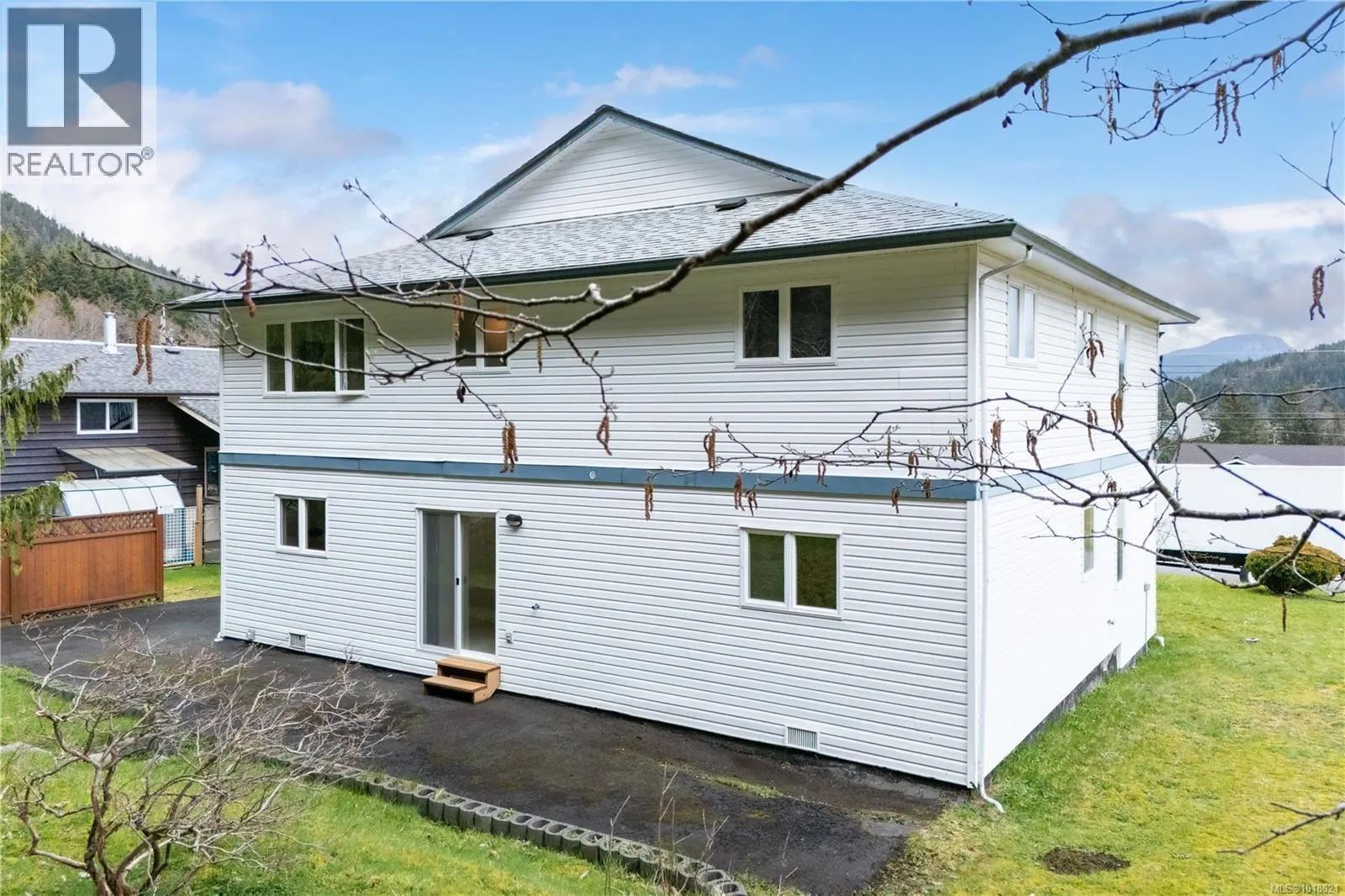 440 MacMillan Dr