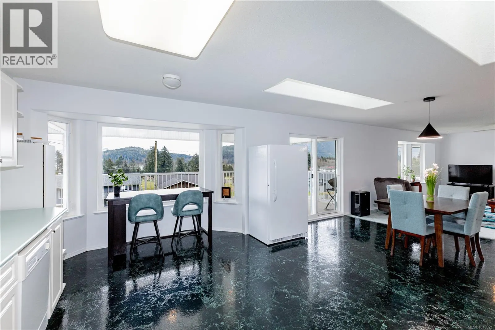 440 MacMillan Dr