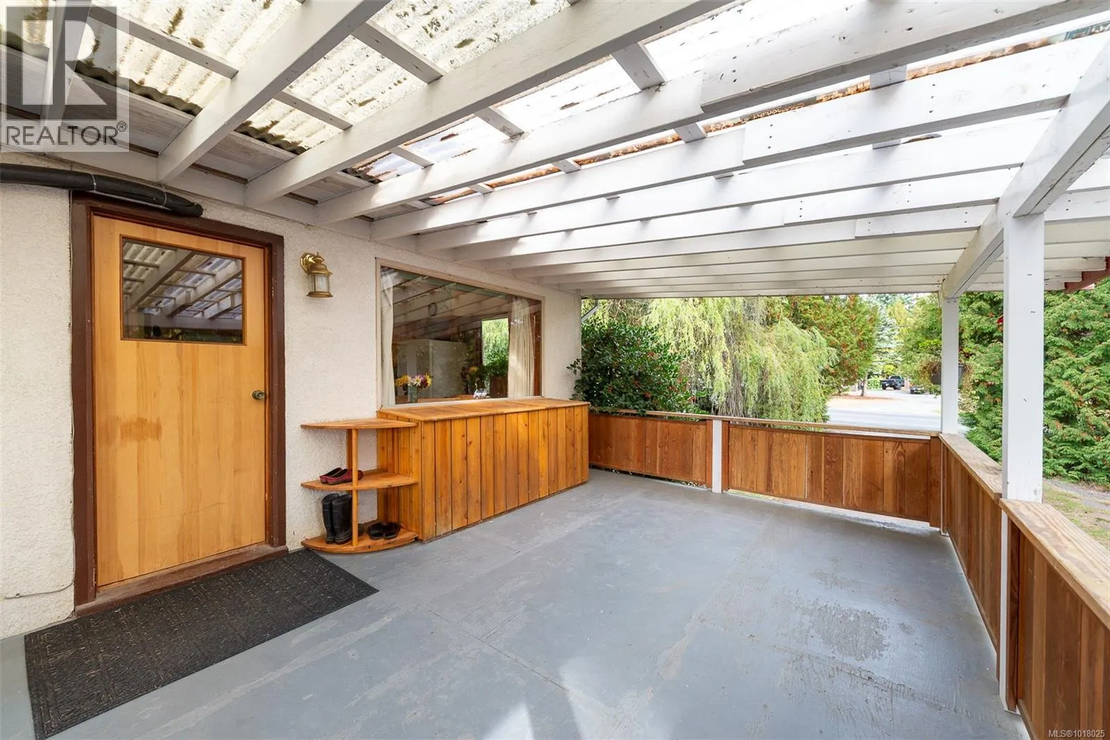 6686 Bell McKinnon Rd