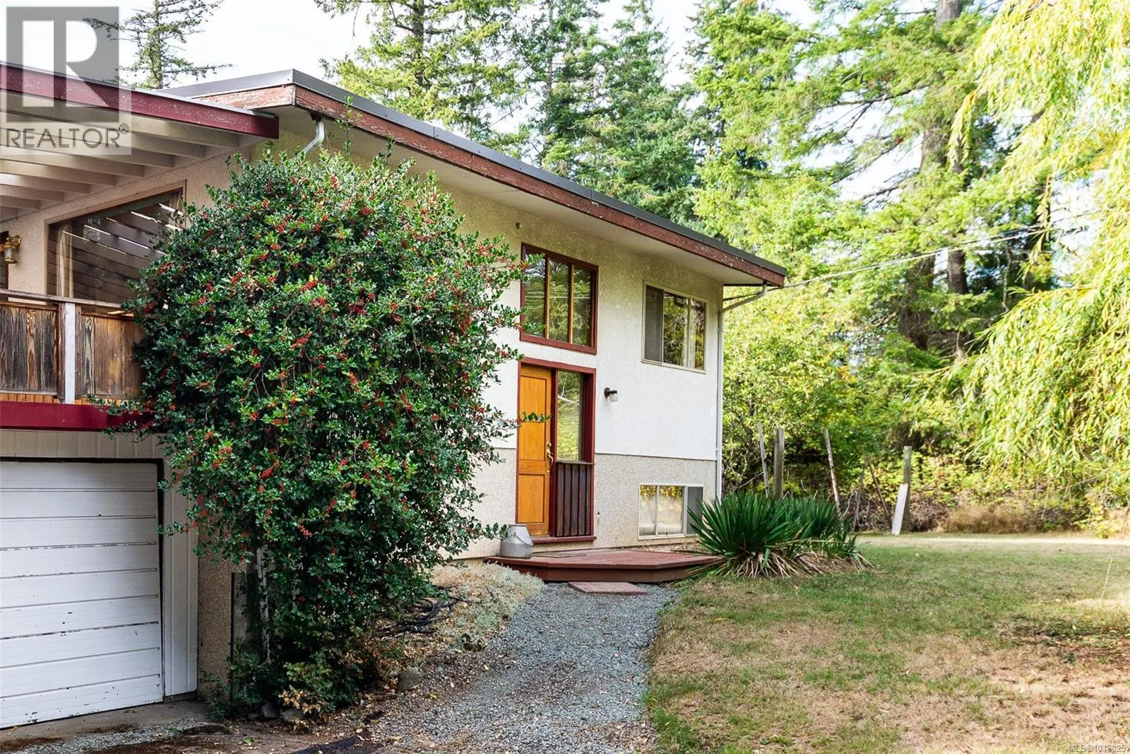 6686 Bell McKinnon Rd