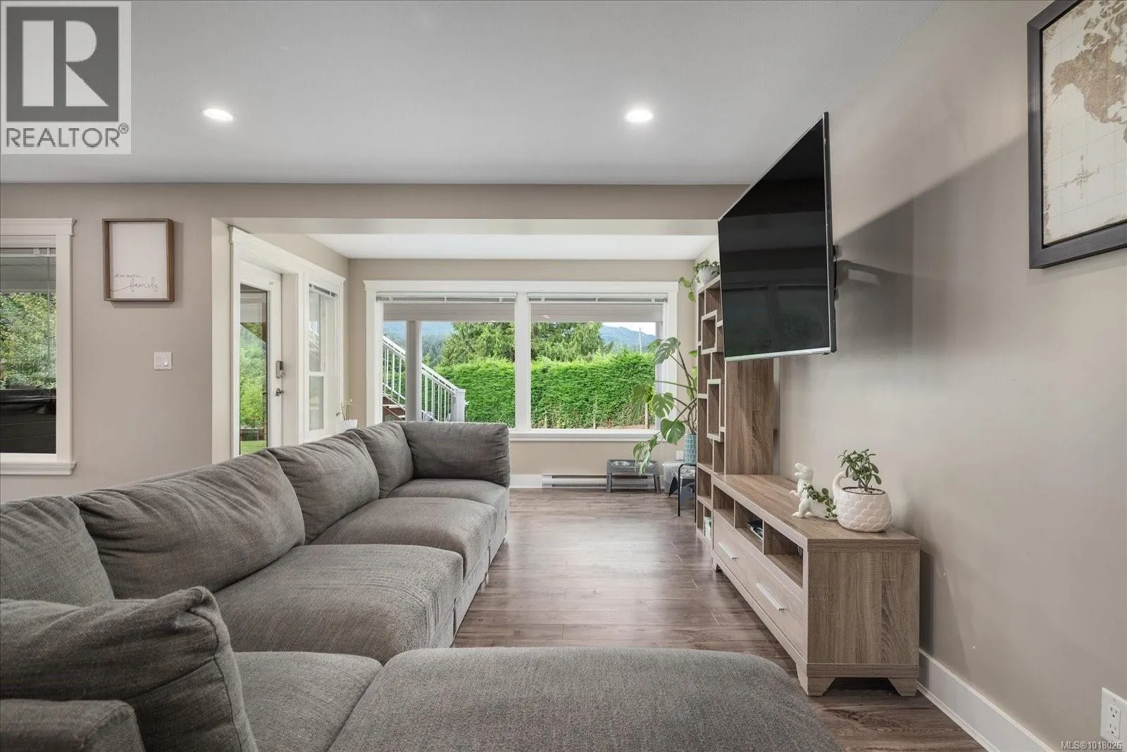 3603 Monterey Dr