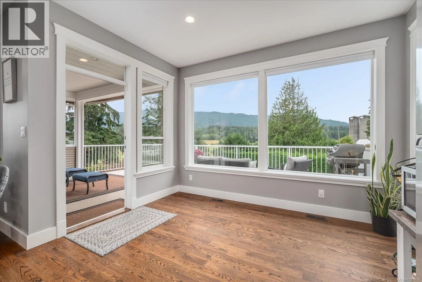 3603 Monterey Dr