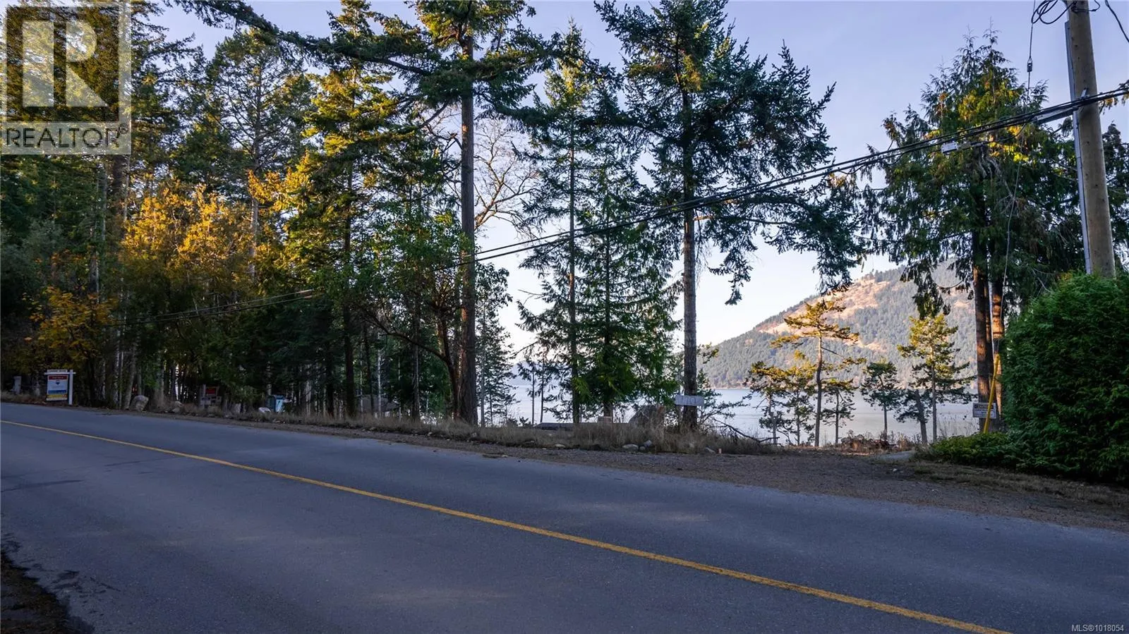 760 Lands End Rd