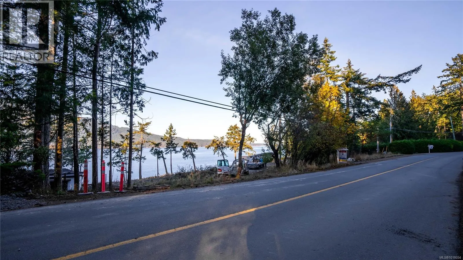 760 Lands End Rd