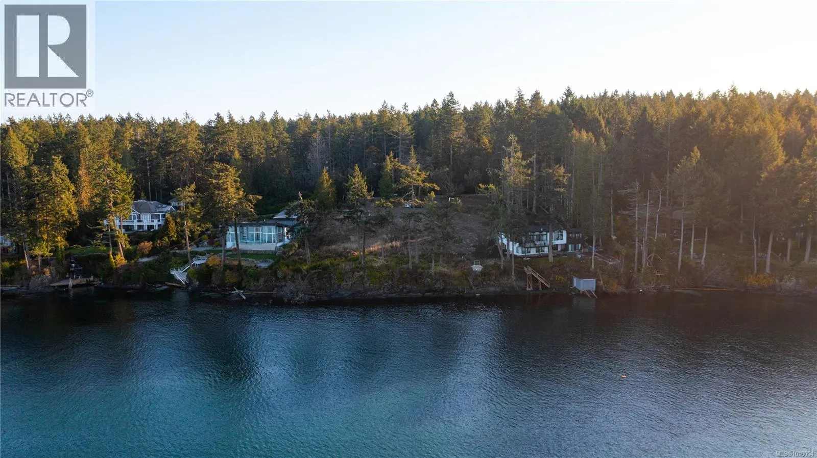 760 Lands End Rd