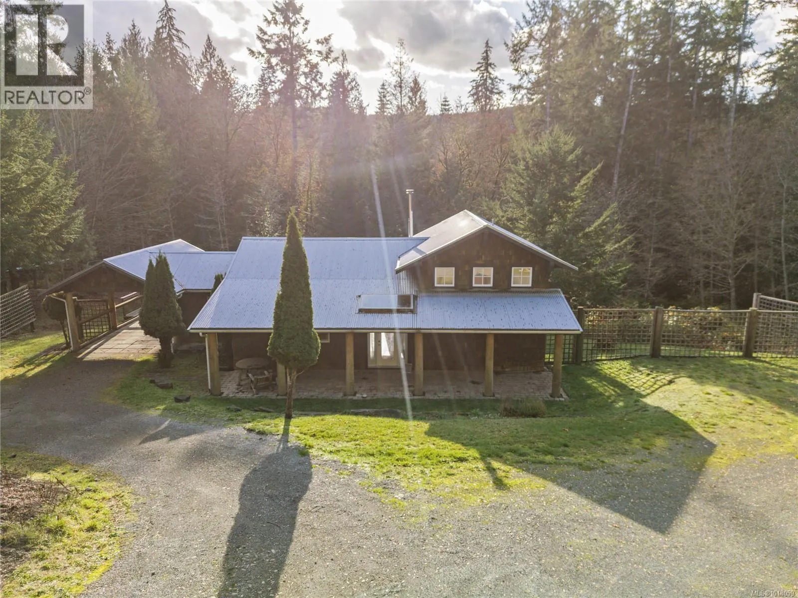 211 Long Harbour Rd