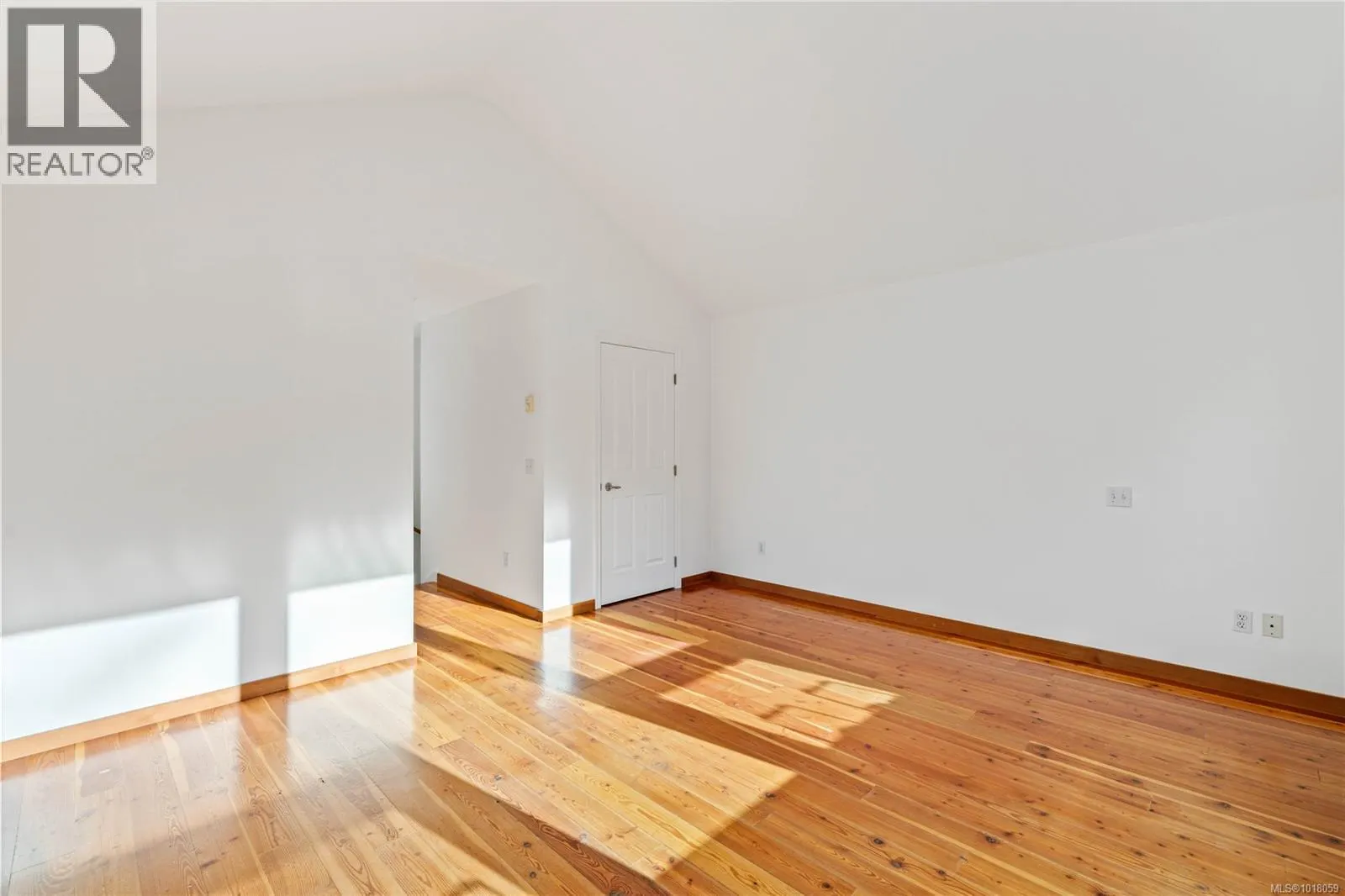 211 Long Harbour Rd
