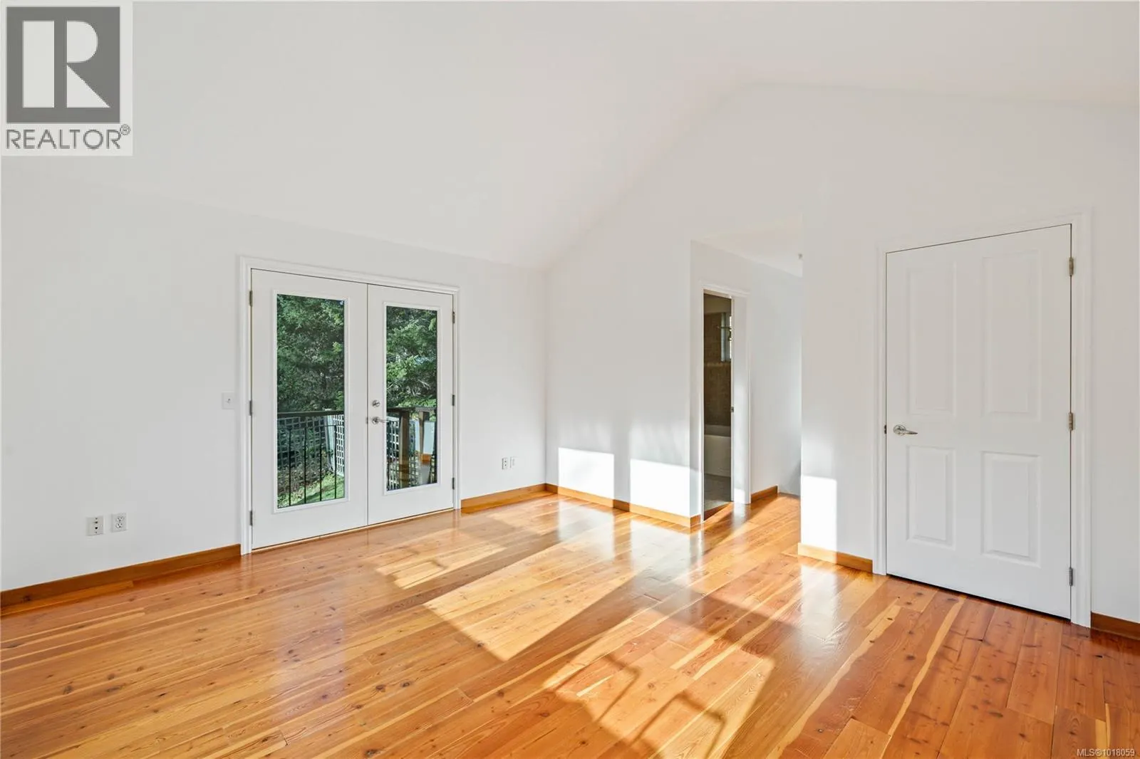 211 Long Harbour Rd