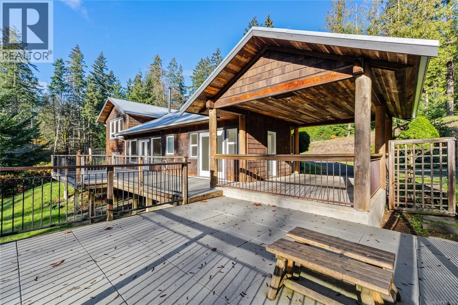 211 Long Harbour Rd