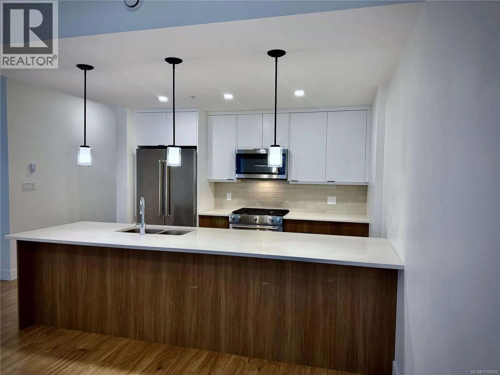 14 2330 Sooke Rd