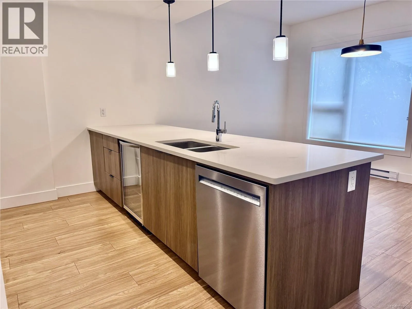 14 2330 Sooke Rd