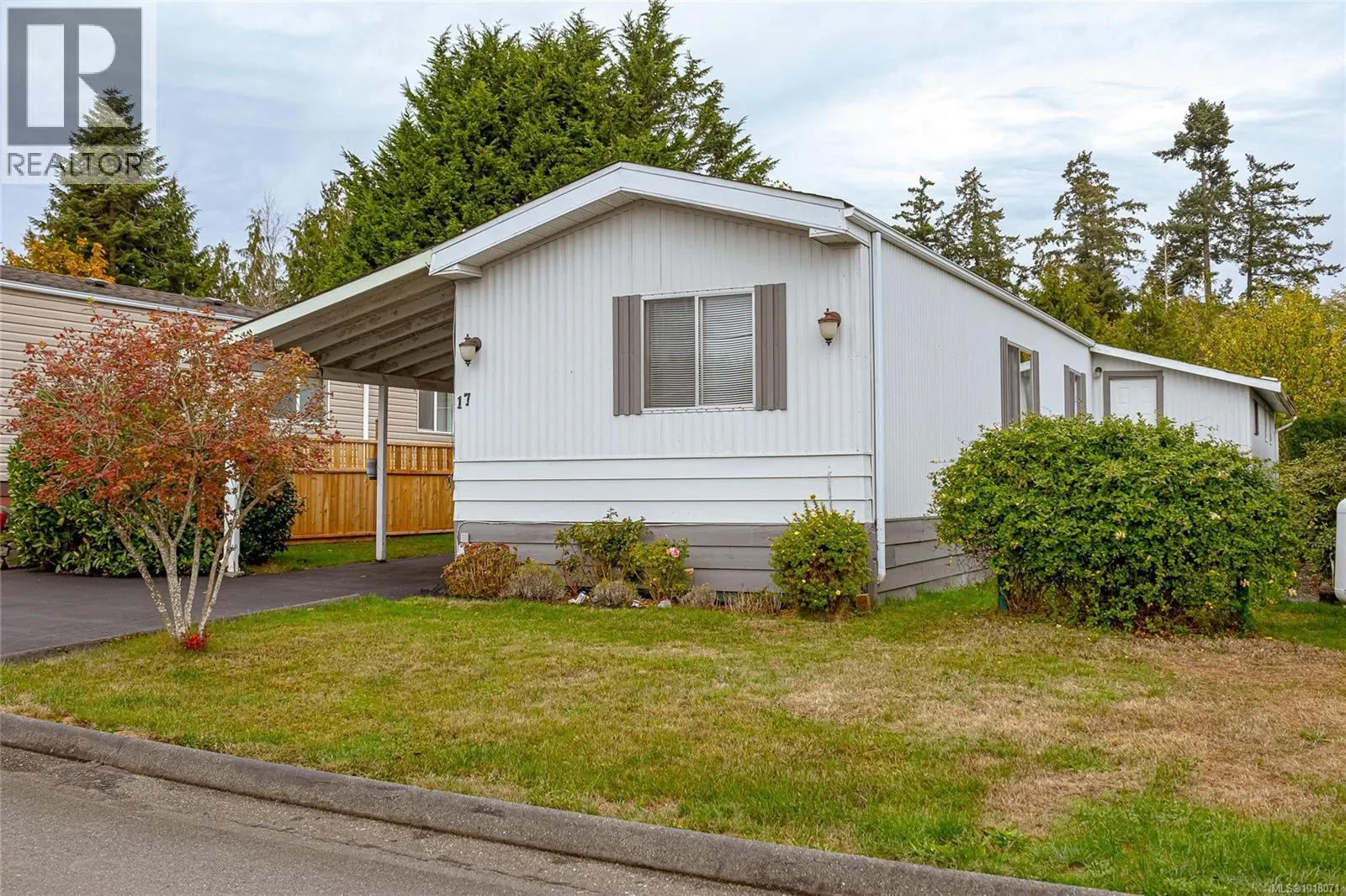 17 7701 Central Saanich Rd