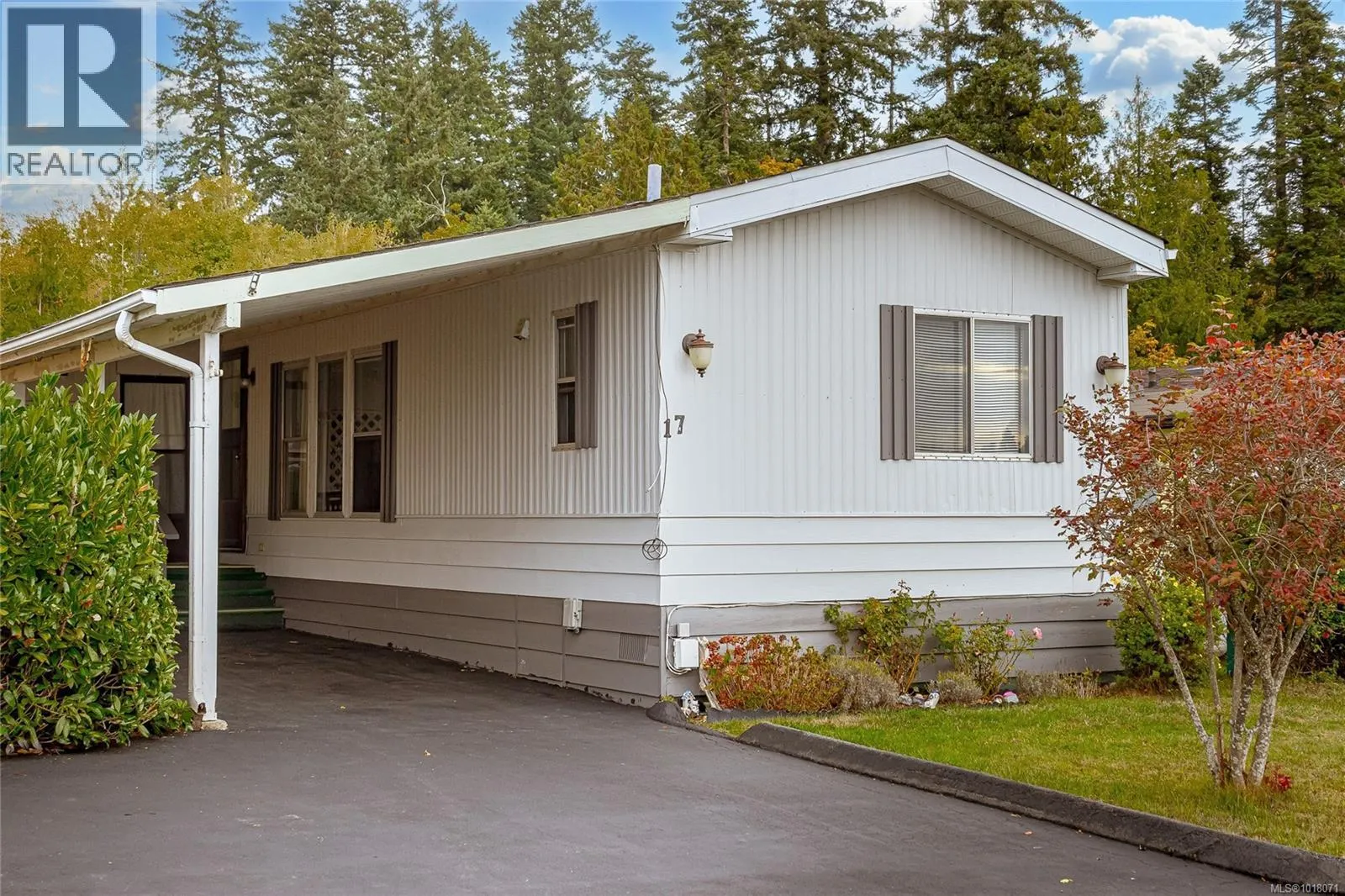 17 7701 Central Saanich Rd