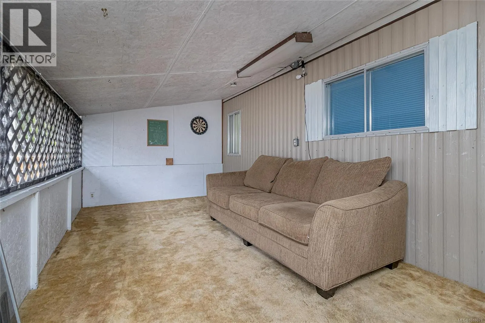 17 7701 Central Saanich Rd