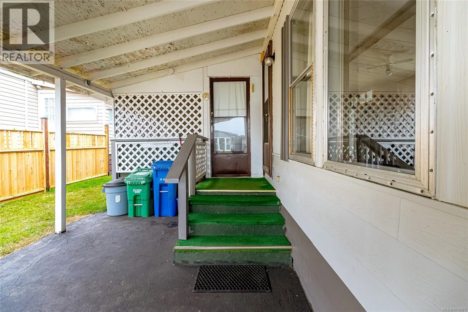 17 7701 Central Saanich Rd