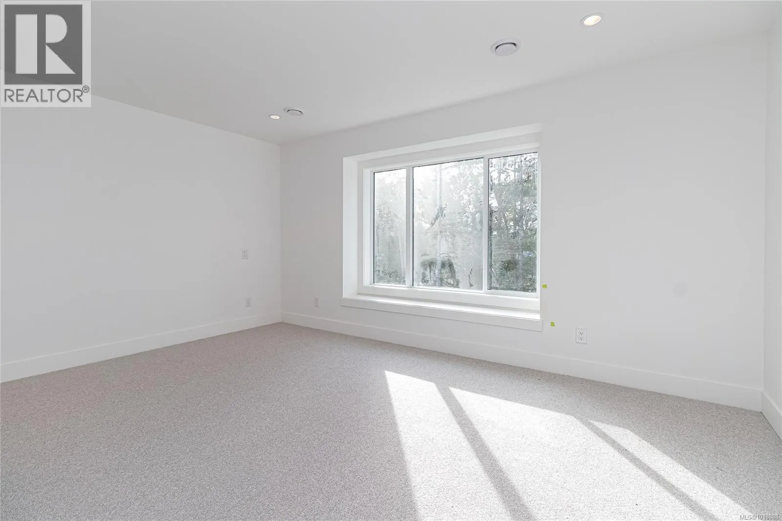 2167 Bellflower Dr