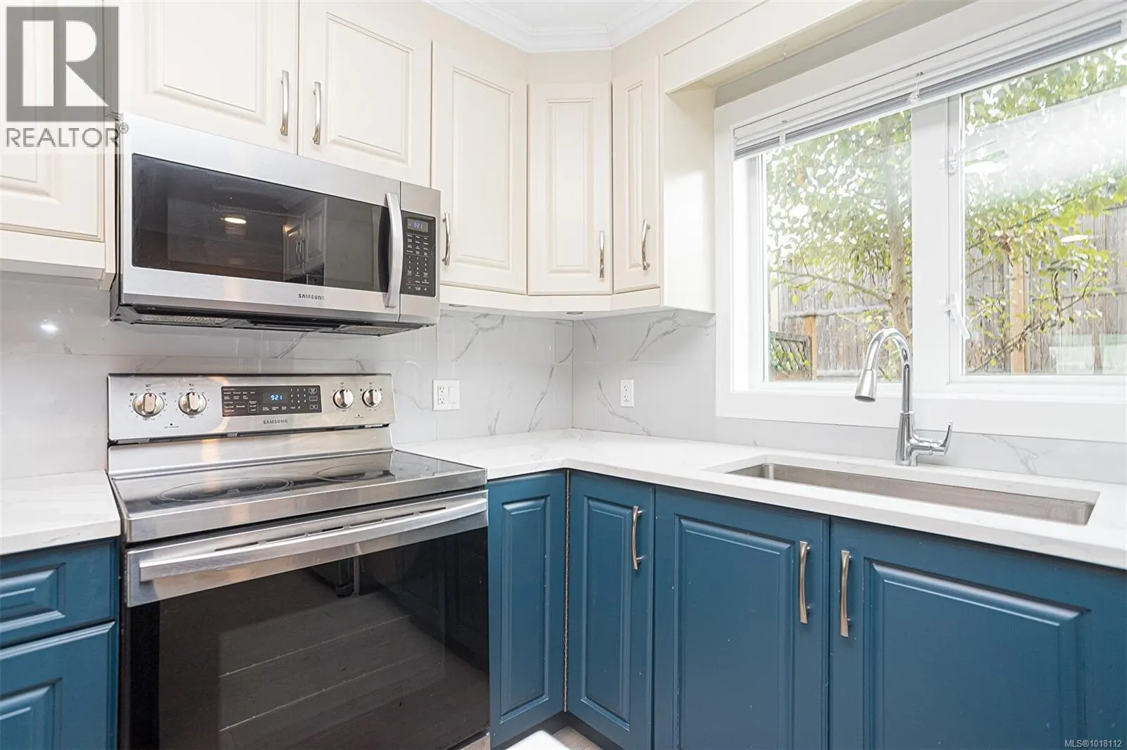 110 3248 Sherman Rd
