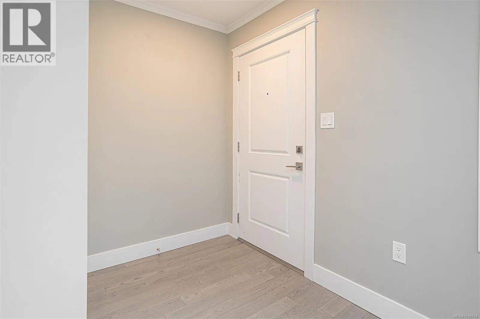 110 3248 Sherman Rd