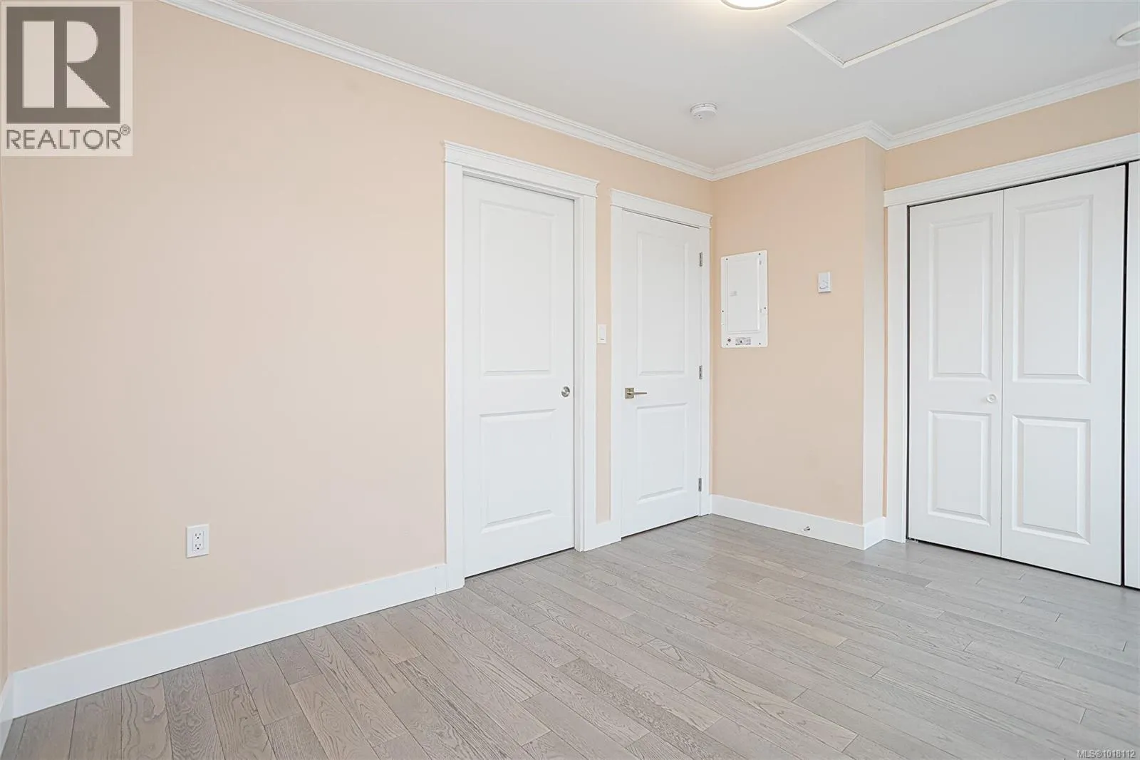 110 3248 Sherman Rd