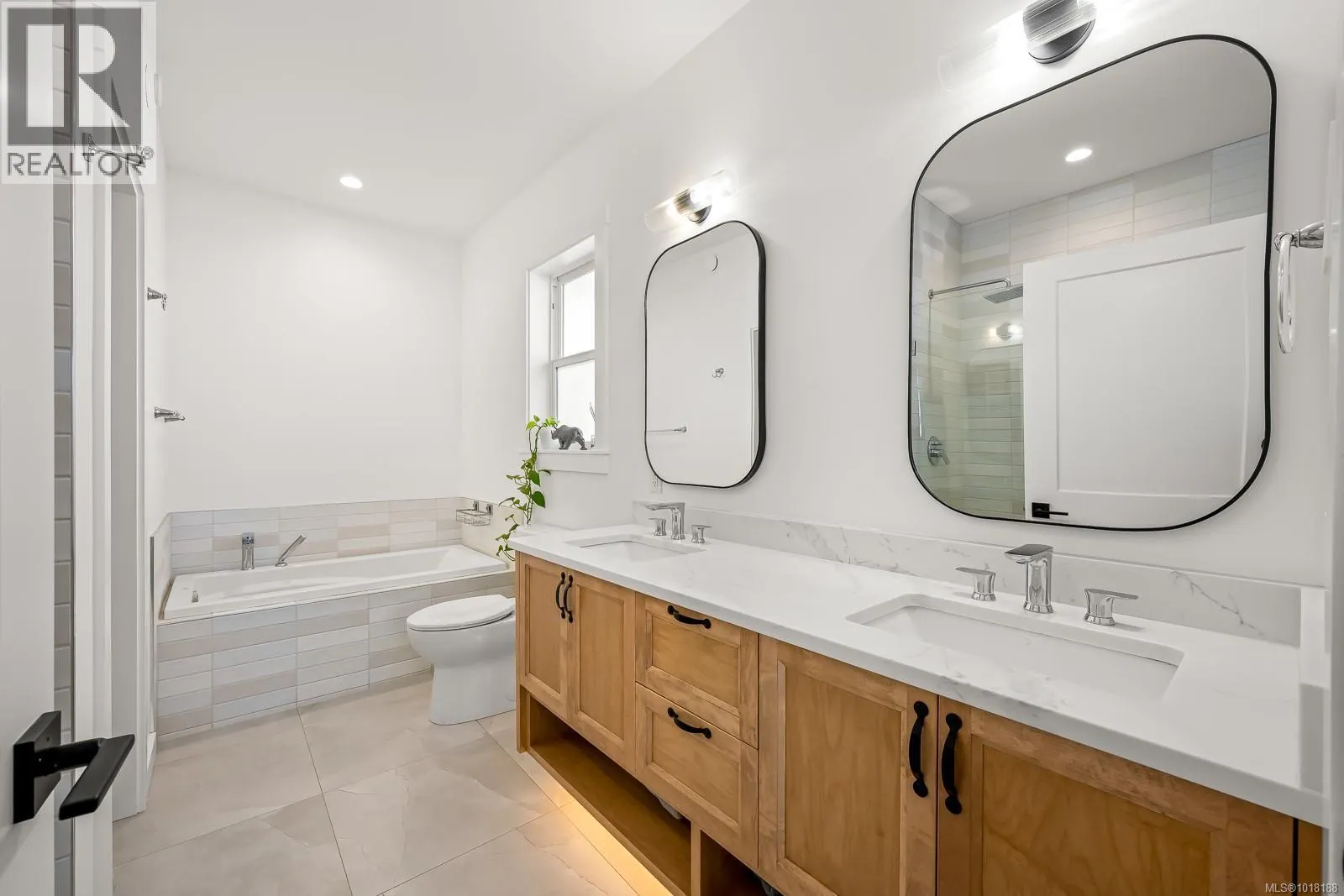 3366 Marygrove Dr