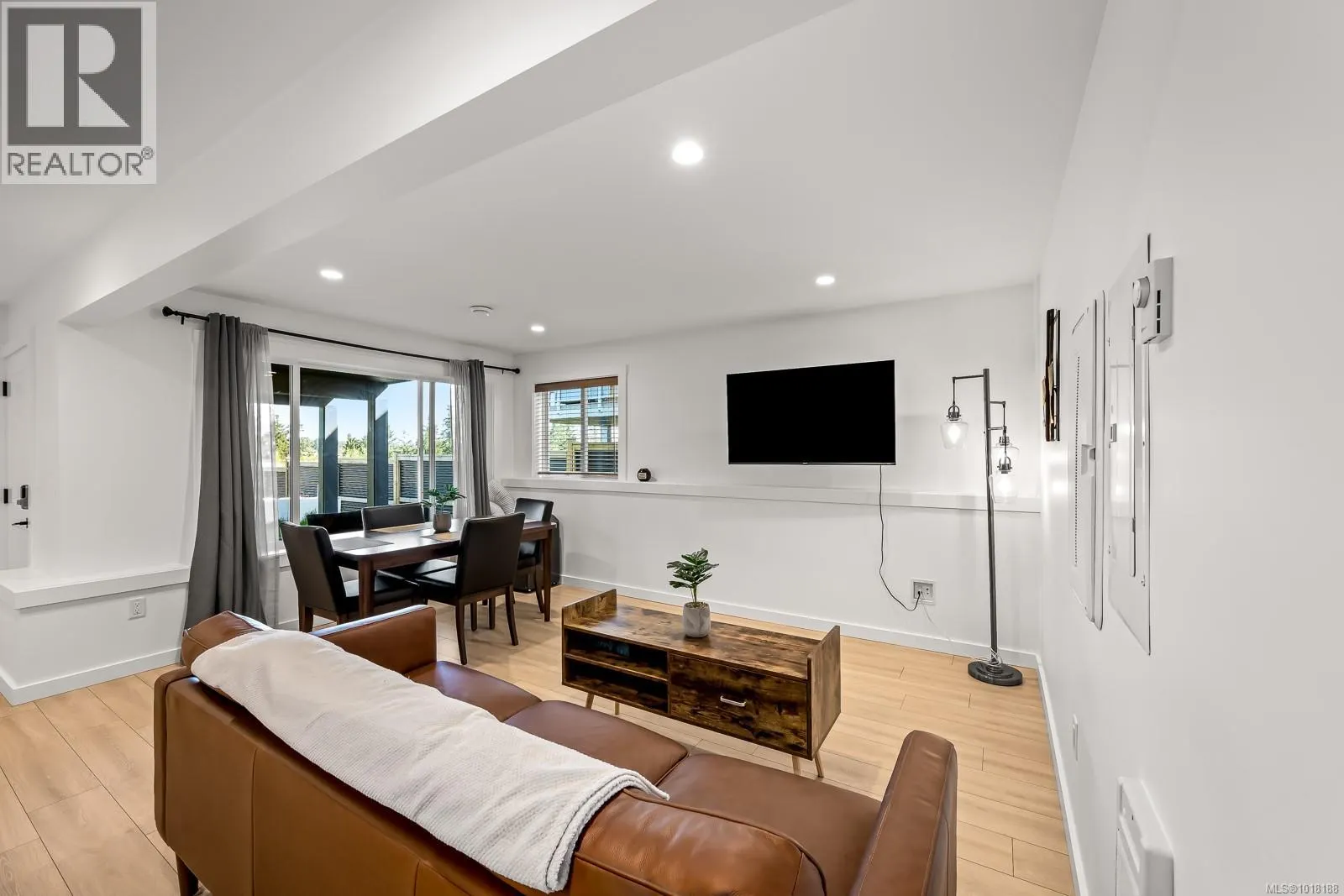 3366 Marygrove Dr