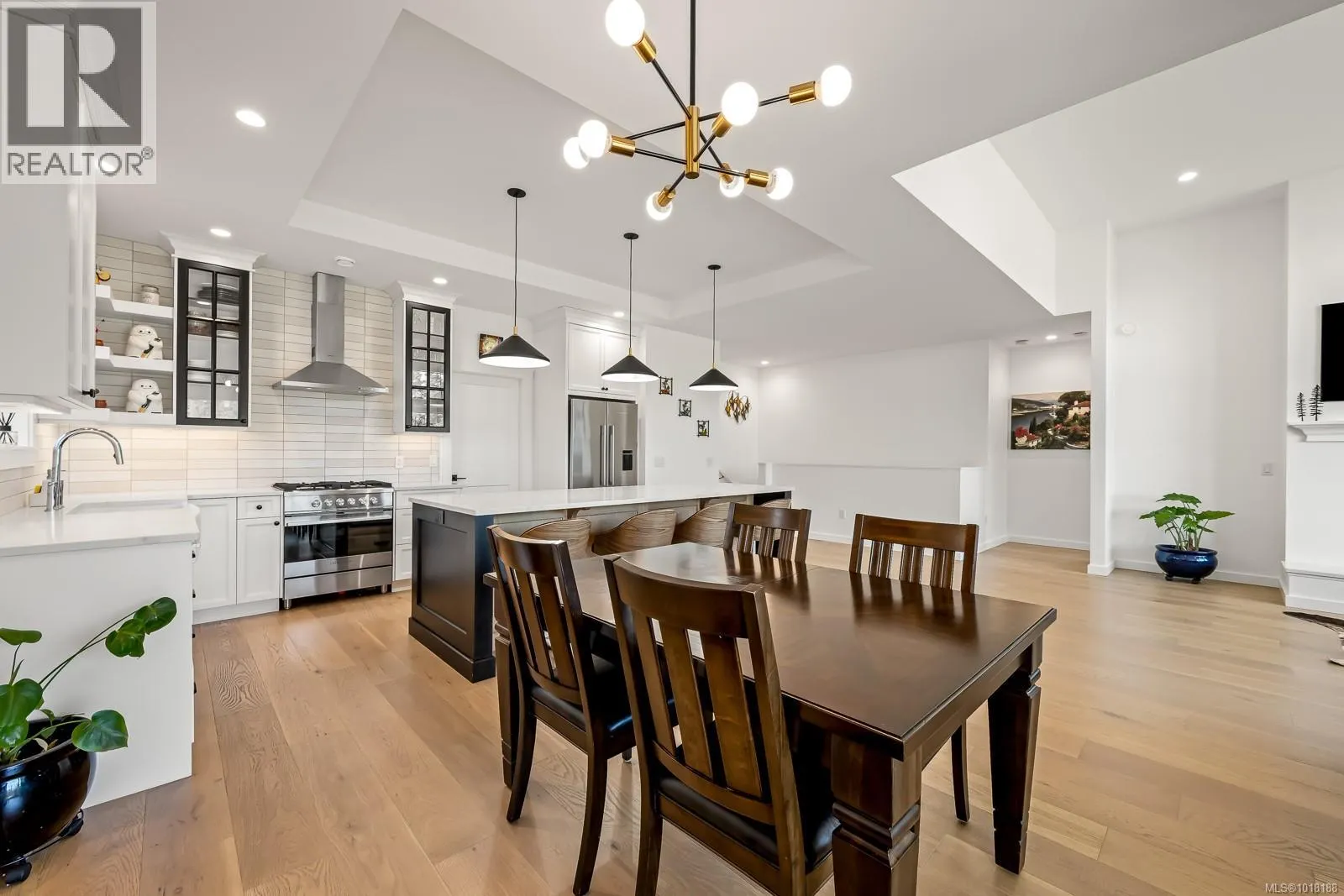 3366 Marygrove Dr