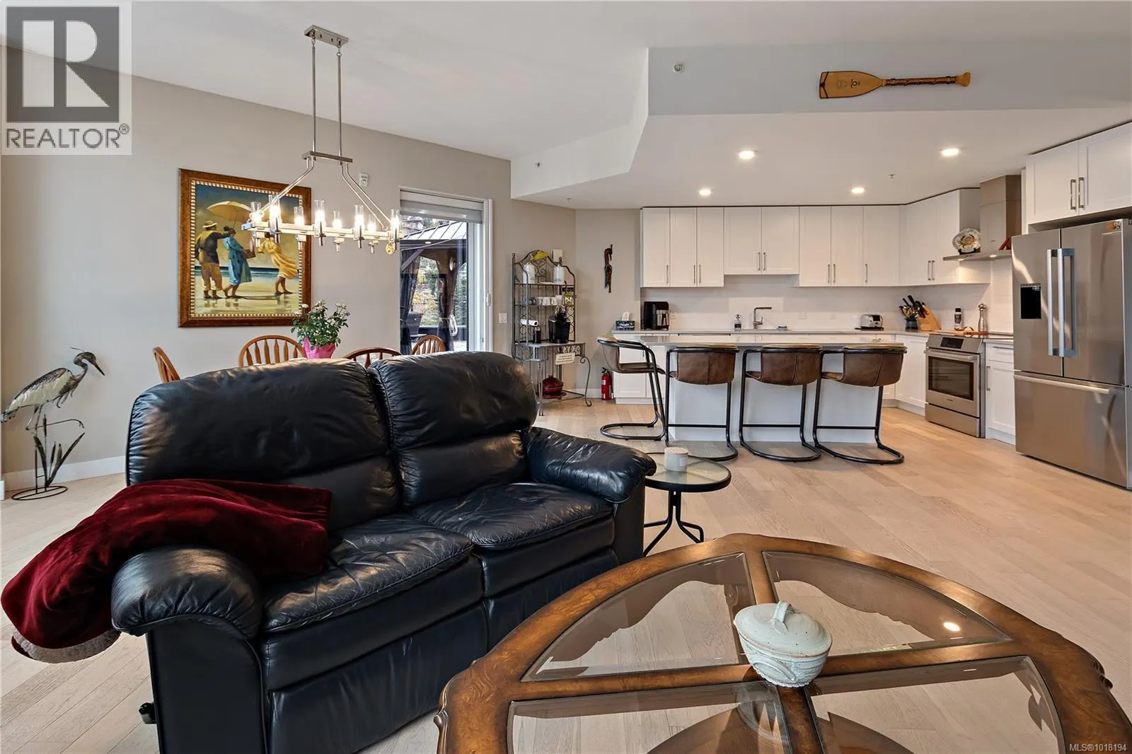 604 3529 Dolphin Dr