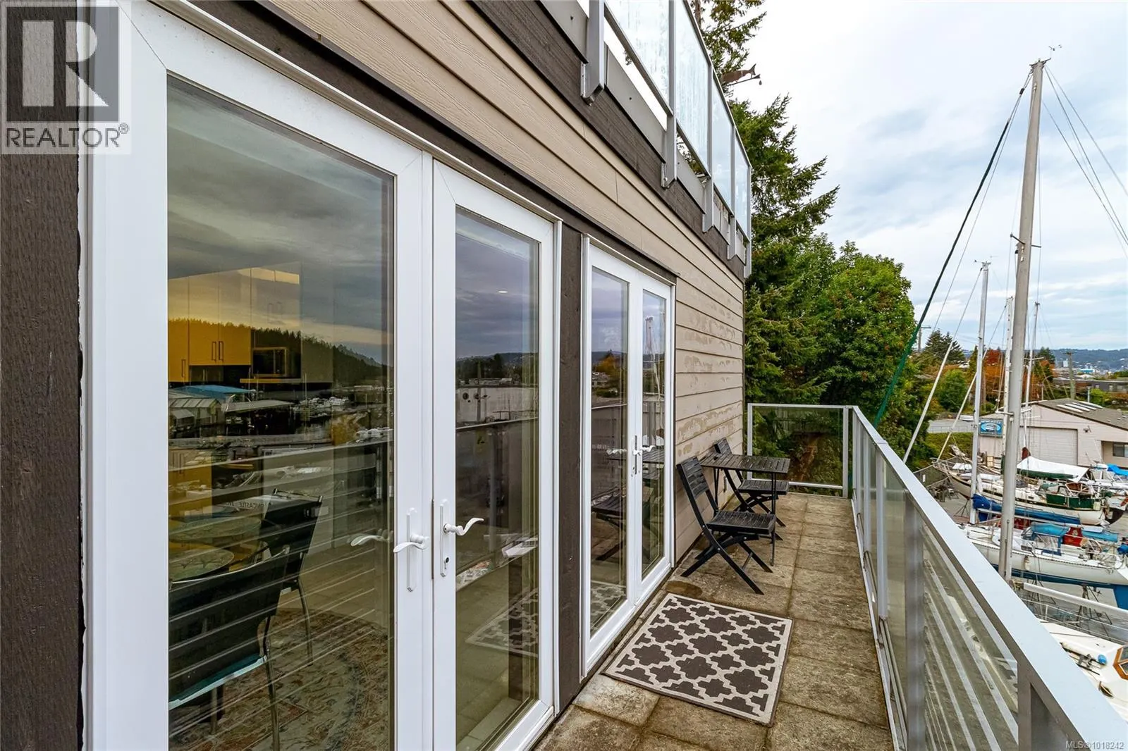 401 1250 Stewart Ave