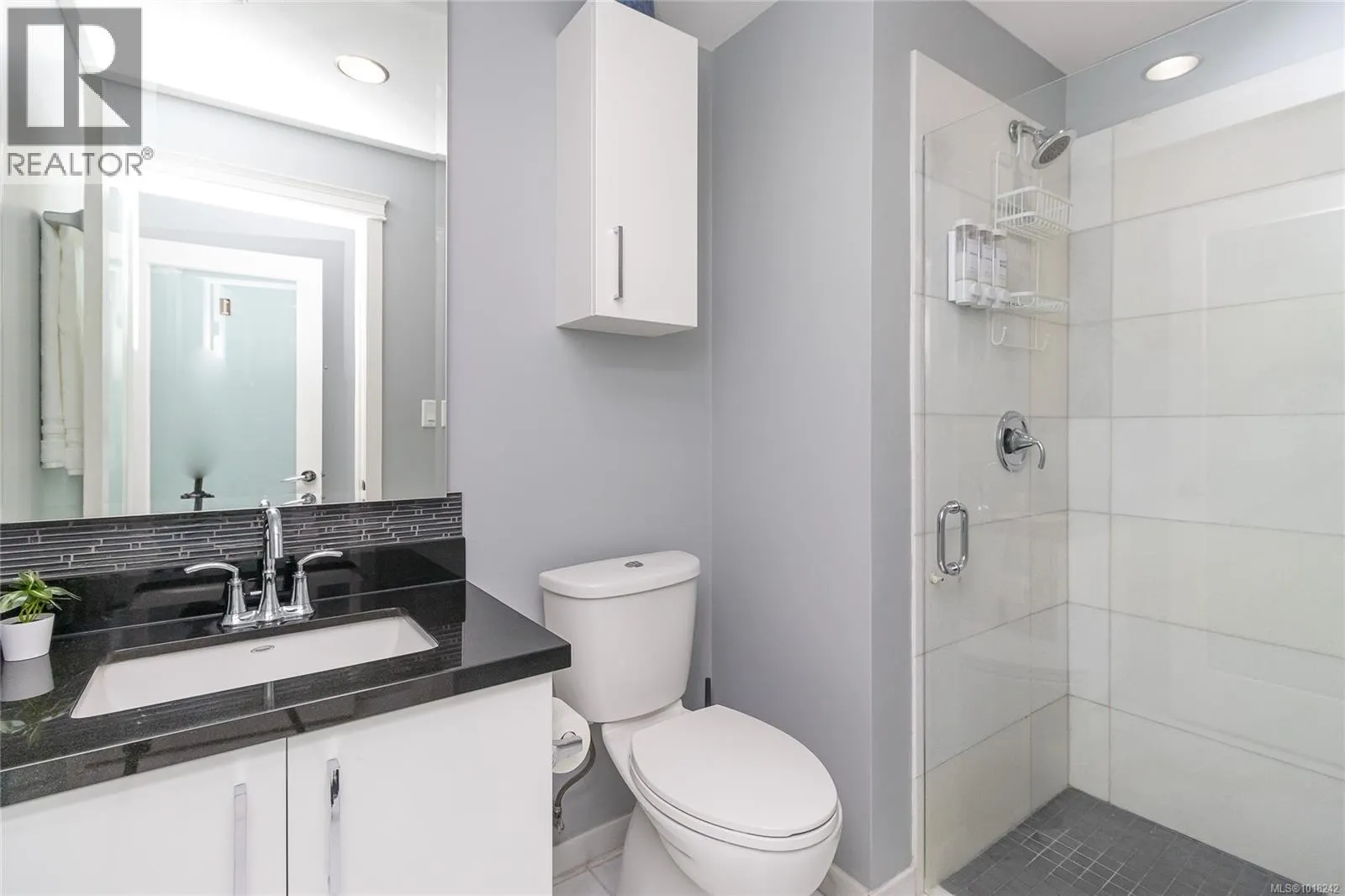 401 1250 Stewart Ave