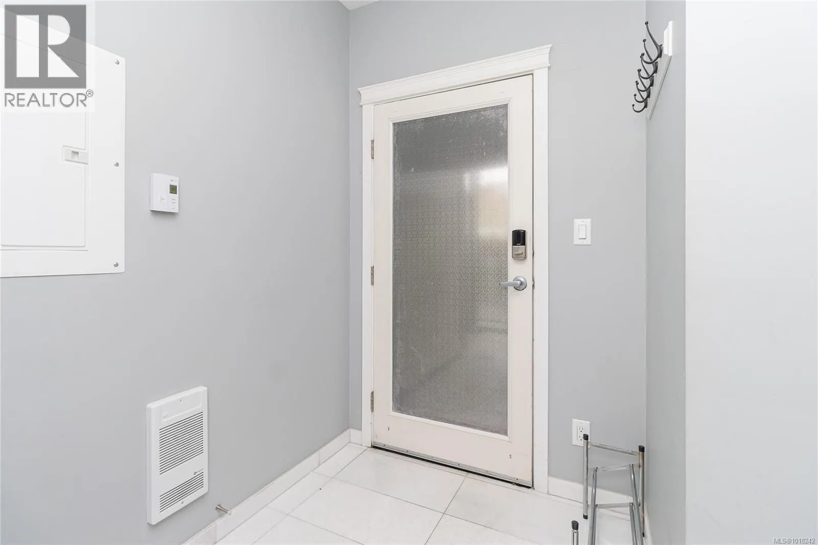 401 1250 Stewart Ave