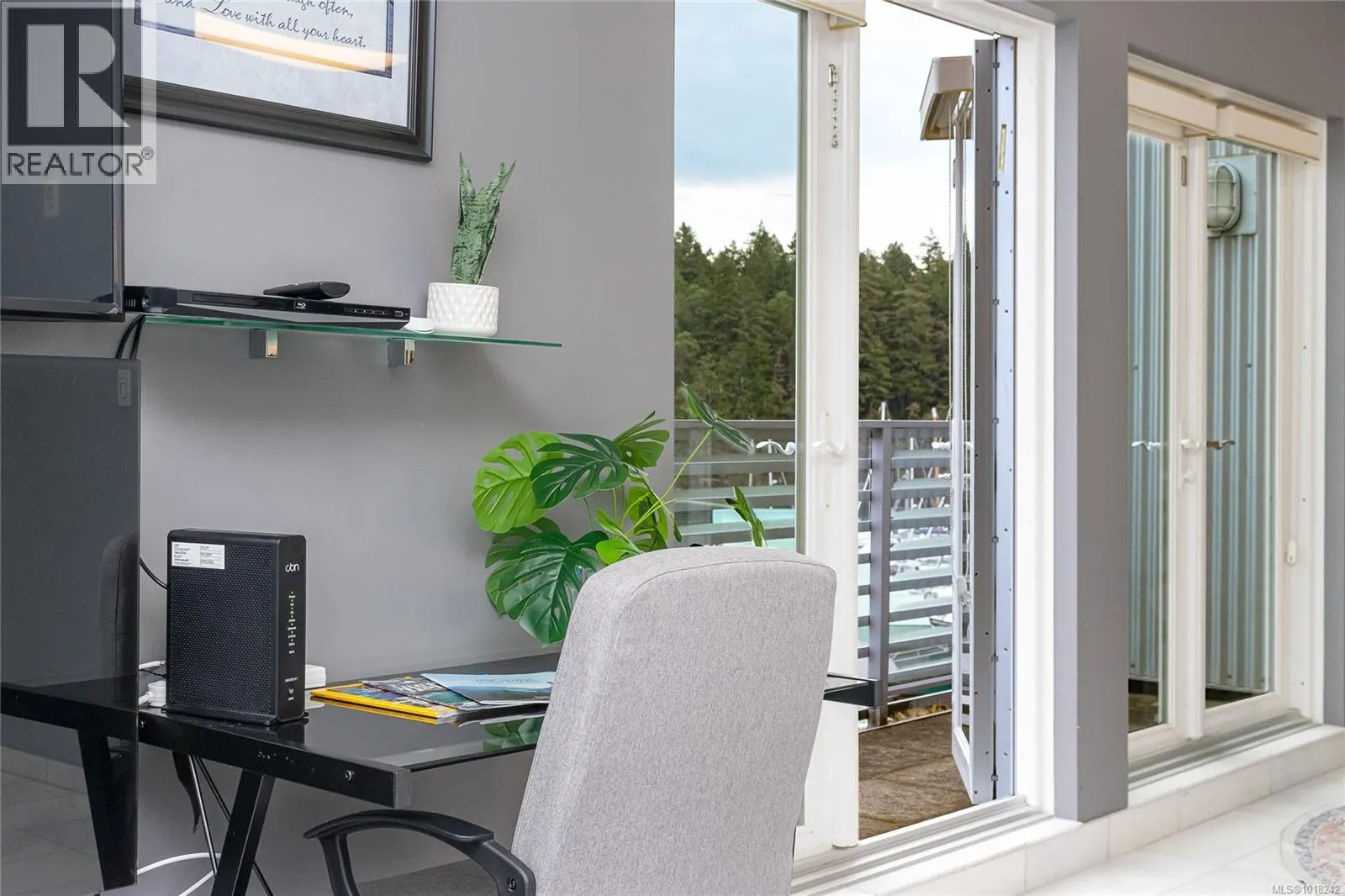 401 1250 Stewart Ave