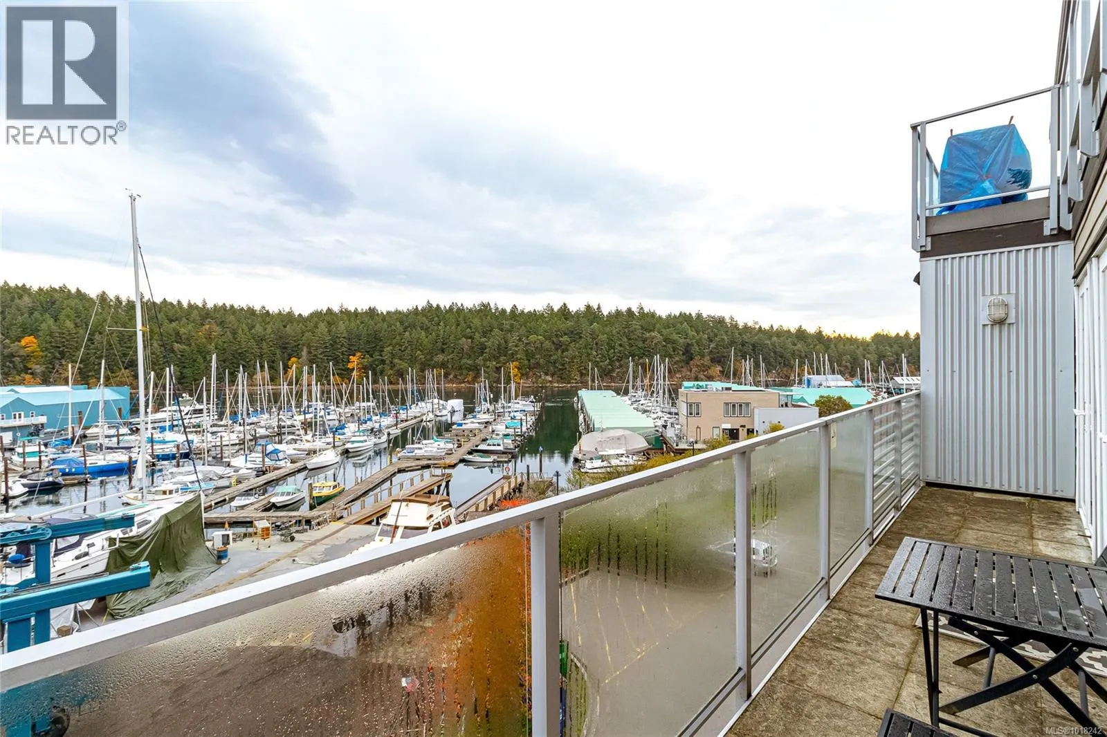 401 1250 Stewart Ave