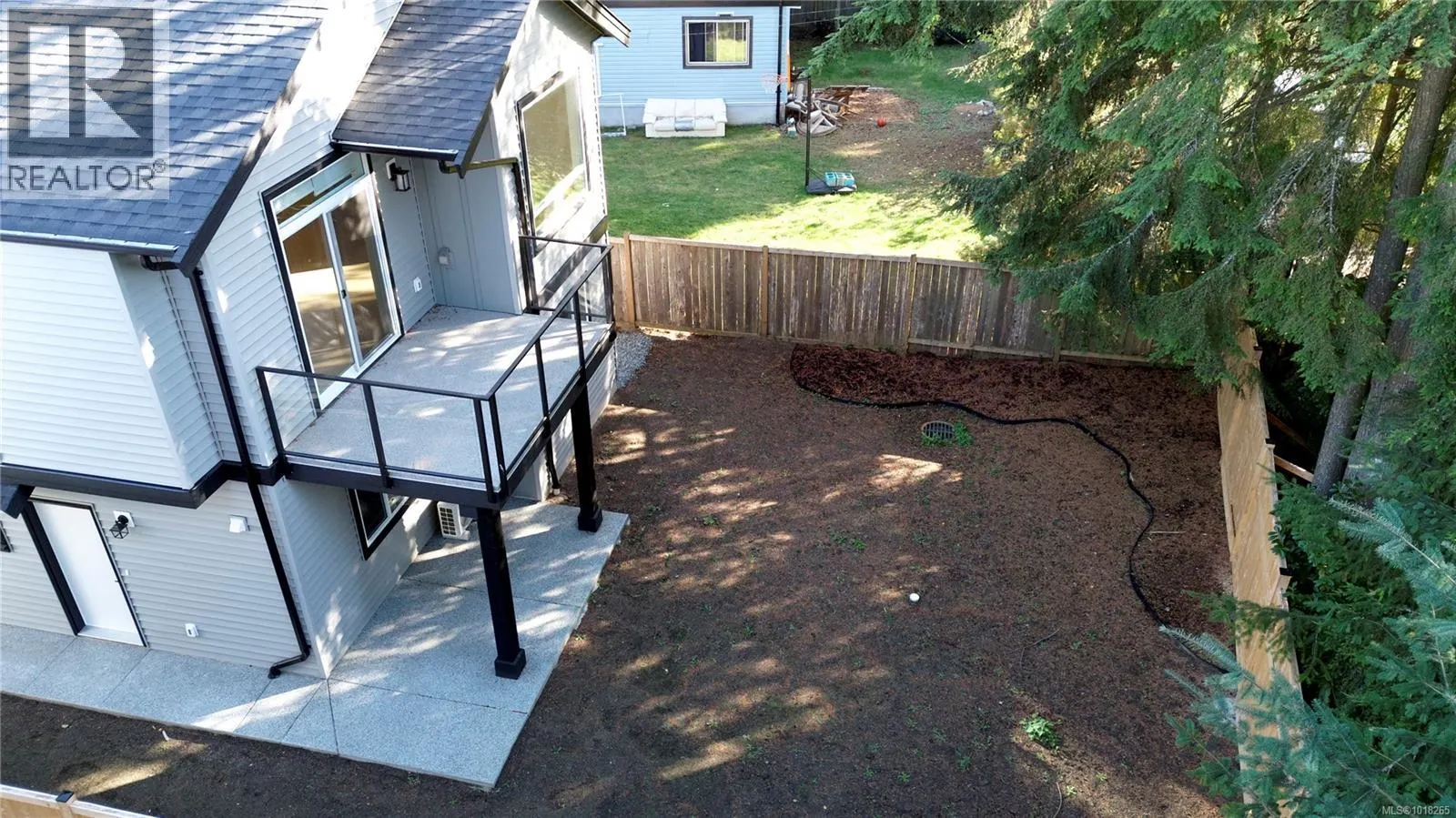 6111 Pine Ridge Cres