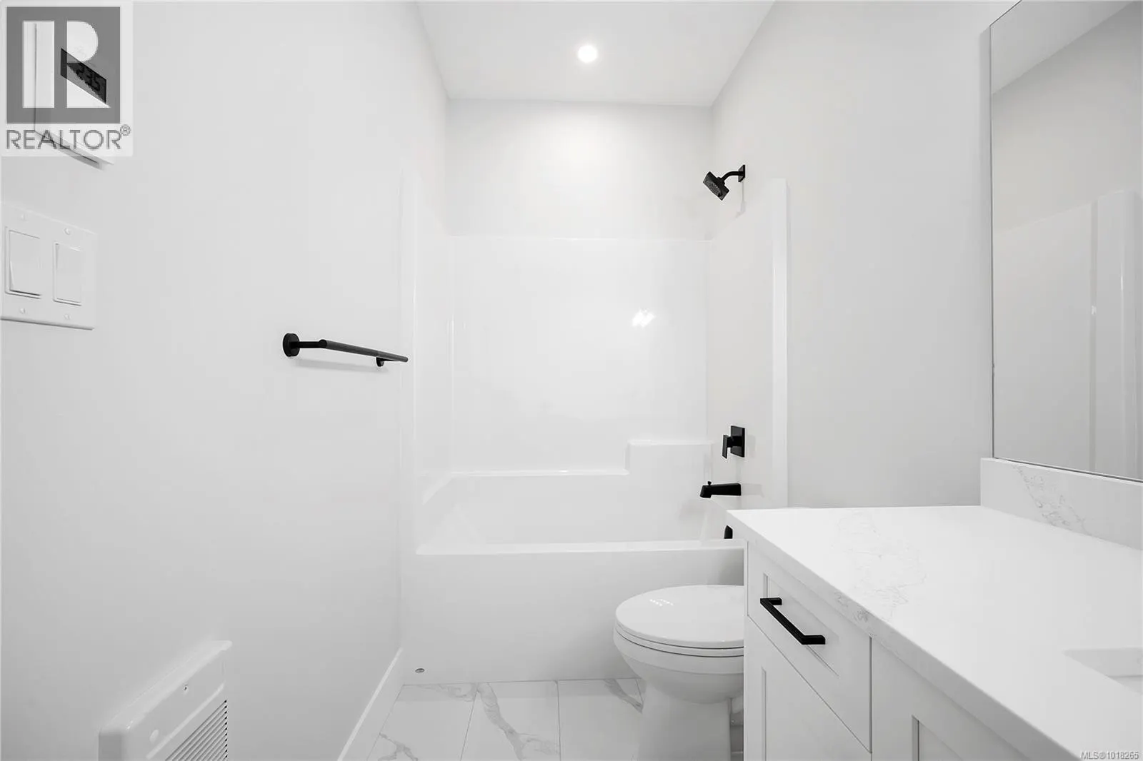 6111 Pine Ridge Cres