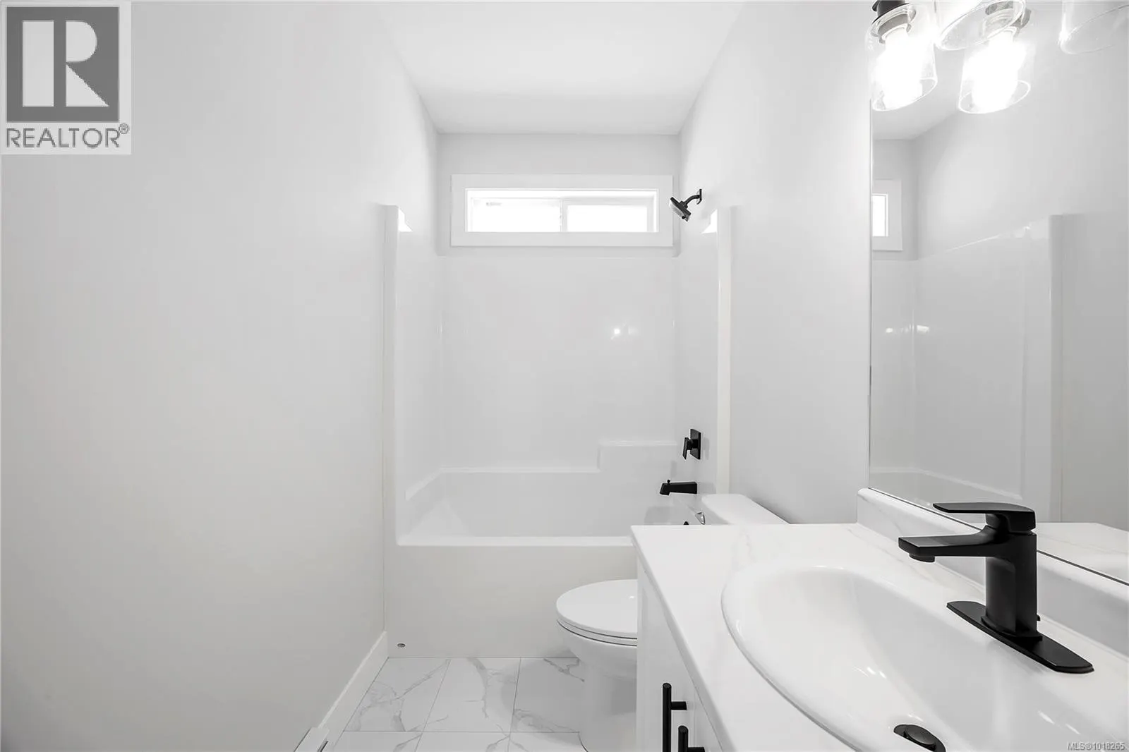 6111 Pine Ridge Cres