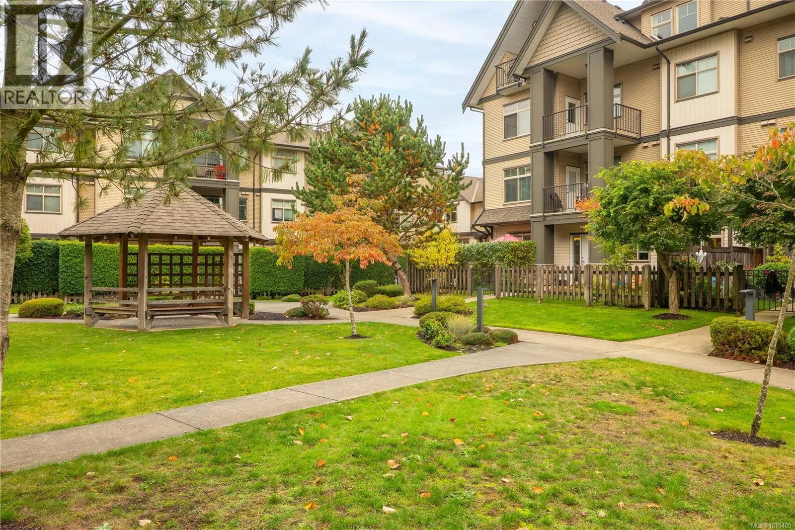 104 2111 Meredith Rd