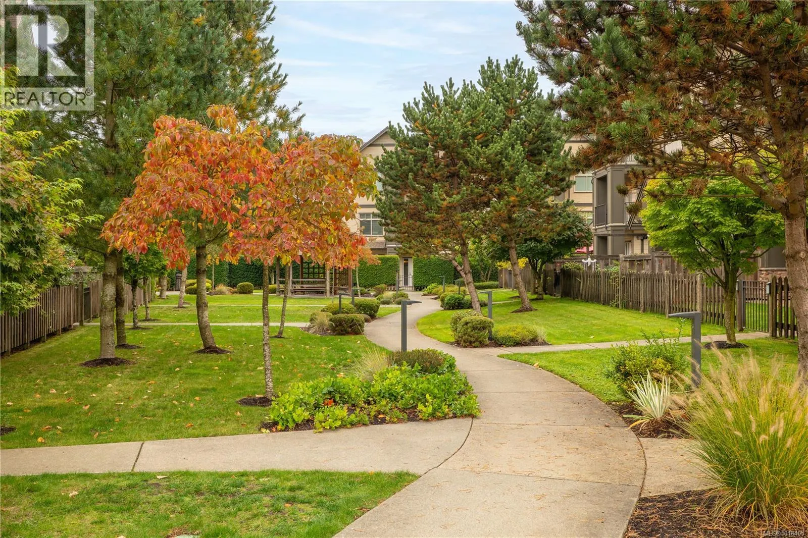 104 2111 Meredith Rd