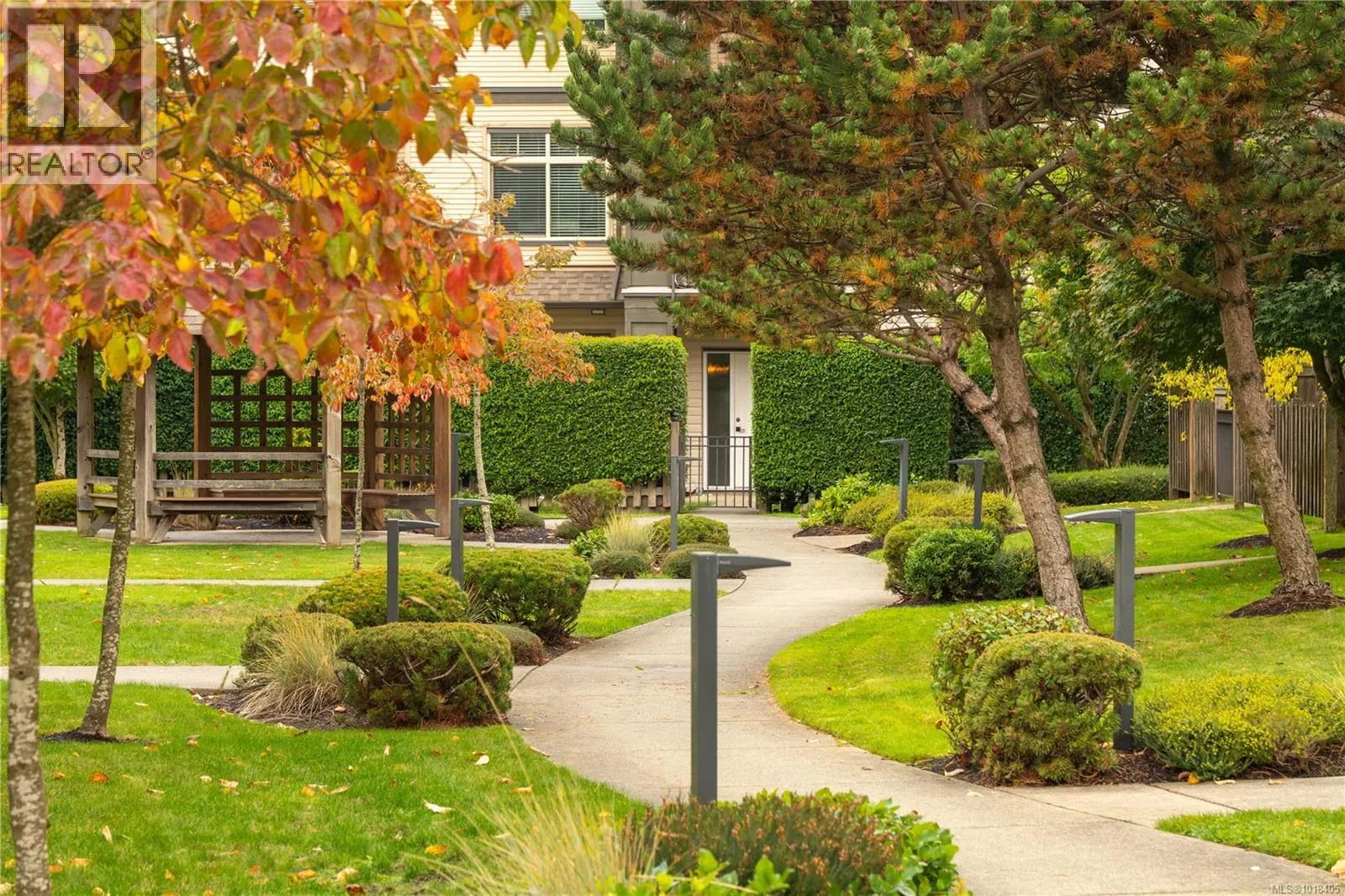 104 2111 Meredith Rd