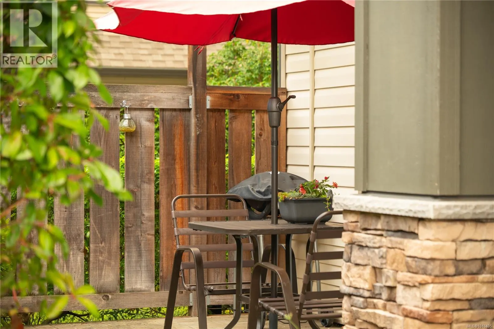 104 2111 Meredith Rd