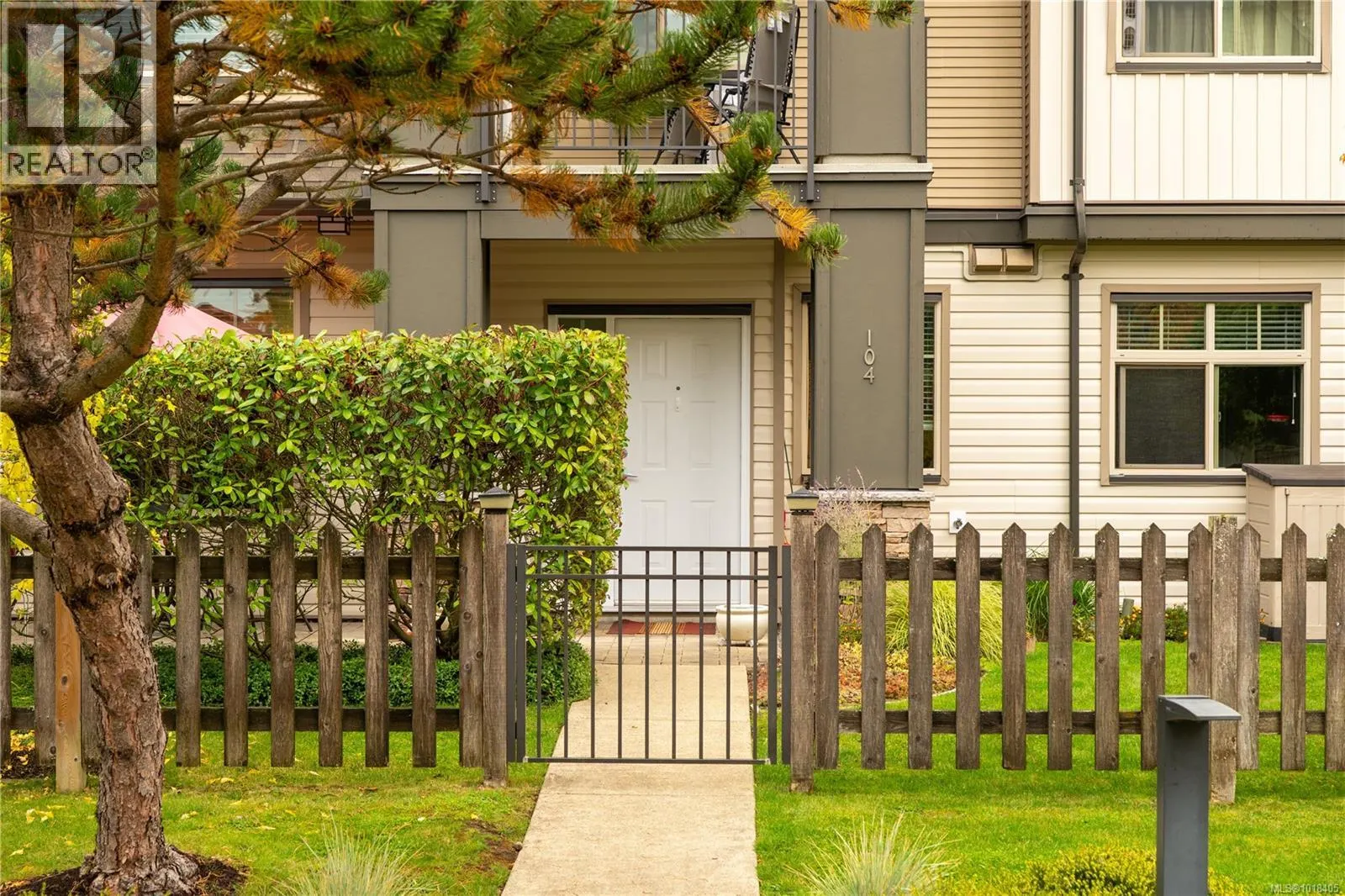 104 2111 Meredith Rd