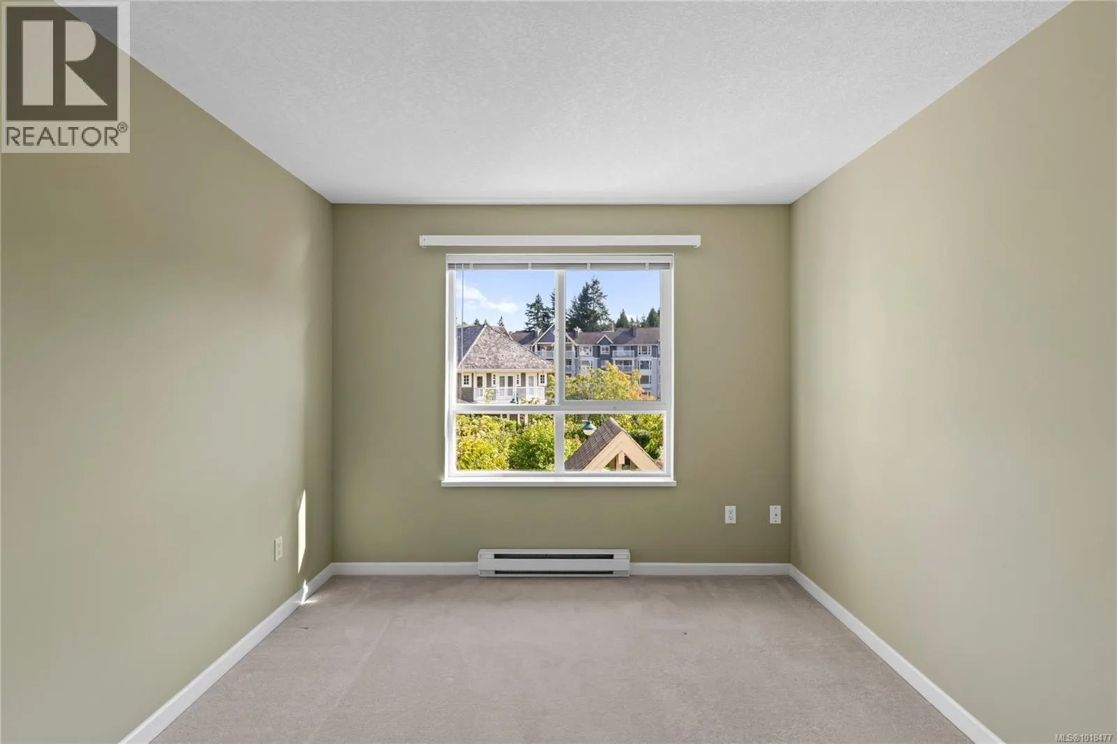 202 5620 Edgewater Lane