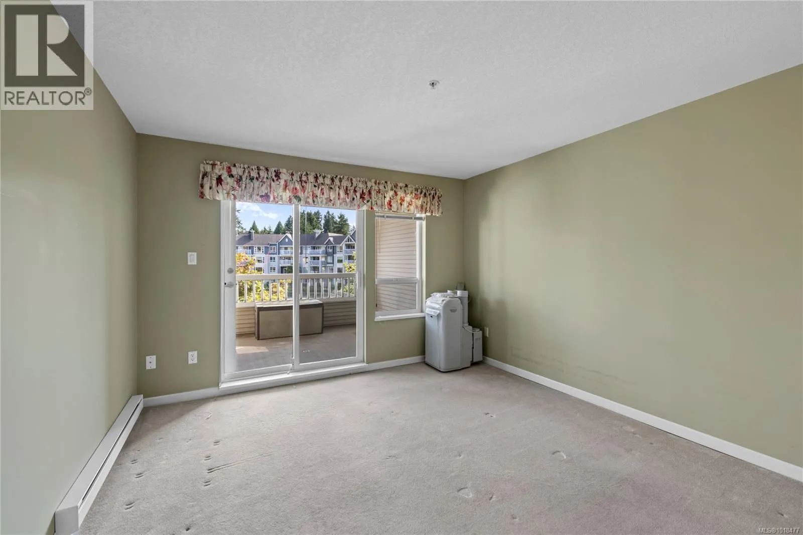 202 5620 Edgewater Lane