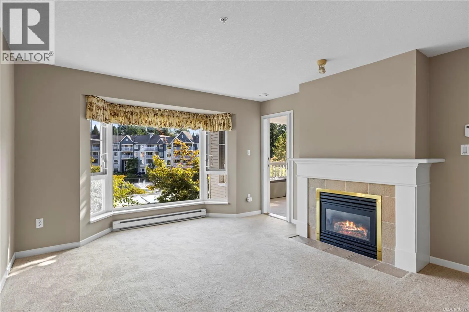 202 5620 Edgewater Lane